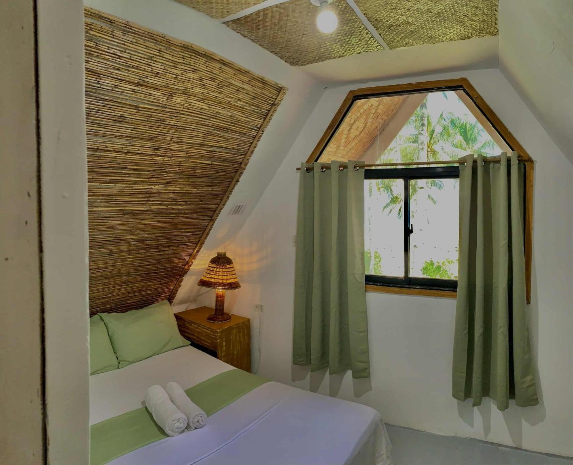 Helmina'S Villas General Luna  Exterior photo