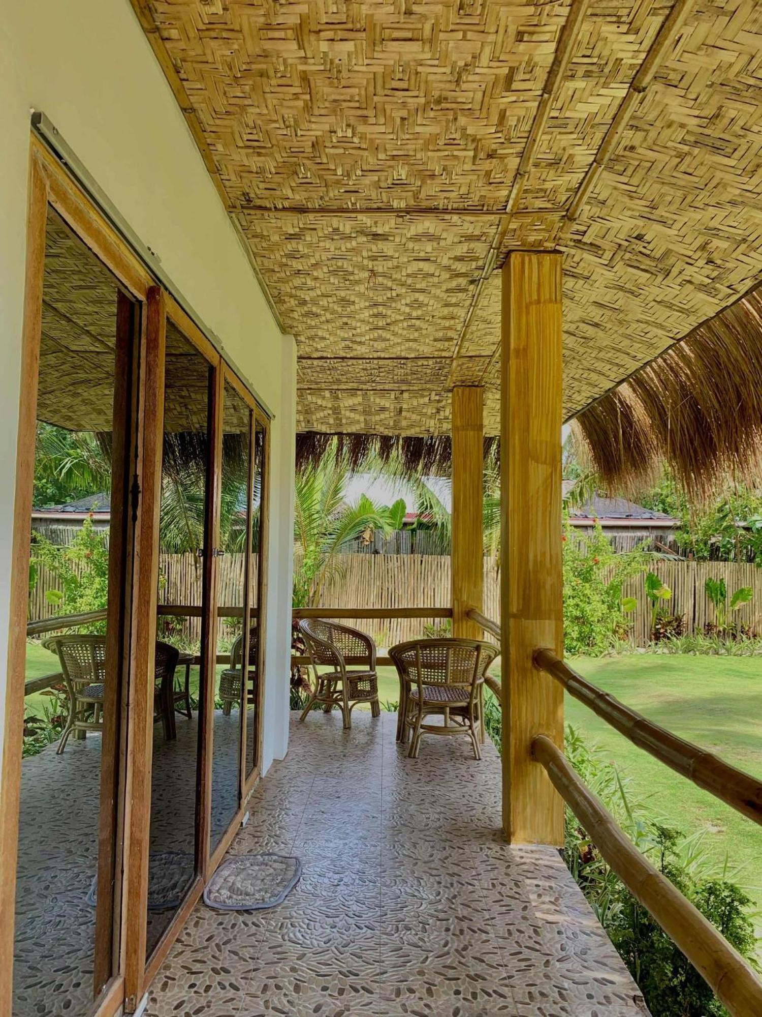 Helmina'S Villas General Luna  Exterior photo
